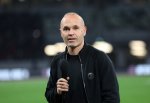Iniesta commence une aventure d'entraîneur