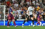Barcelone termine sa saison par une défaite contre Valence