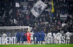 El caos retrasa el inicio del Derbi de Turín