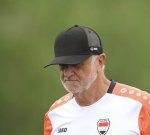 جراهام أرنولد يجهز مفاجآته في كأس العالم