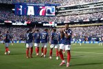 فرنسا تضرب السنغال بثلاثية مثيرة في كأس العالم