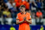ليفربول وبرشلونة يدخلان سباق ضم مدافع توتنهام