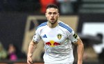 Chelsea observa al defensor del Leeds como posible sustituto de Cucurella