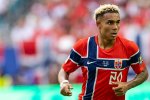 Arsenal and Tottenham Battle for Antonio Nusa