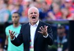 La FA iraquí continúa negociaciones con Graham Arnold