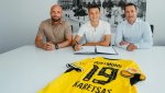 Dortmund ficha al talento griego Karitsas