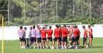 الأهلي يخوض تدريبات قوية قبل ودية برشلونة