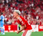 SL Benfica gana con tres goles, Echeverri y Prestiani brillan