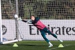 Activity continues at Valdebebas despite 15 players missing from Real Madrid