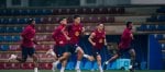 Barcelone reprend l'entraînement sous la pluie tandis que de Jong poursuit son travail individuel
