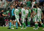 La VAR revela la razón del gol anulado de Real Betis contra FC Barcelona
