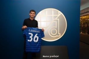 Dinamo Zagreb anuncia la incorporación de Sergi Domínguez procedente del Barcelona