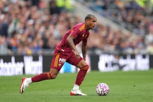 Wesley's Injury Threatens His Participation with Roma Against Torino
