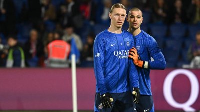 Debate Over Goalkeepers at Paris Saint-Germain