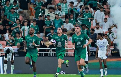 استثناء مفاجئ قبل الكلاسيكو.. لاعب الأهلي حاضر أمام النصر