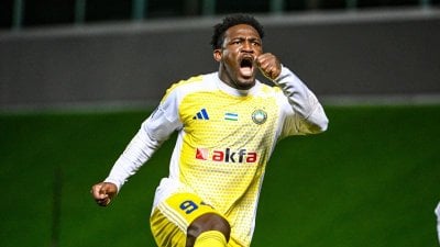 رسمياً.. الزوراء يتعاقد مع مهاجم كولومبي