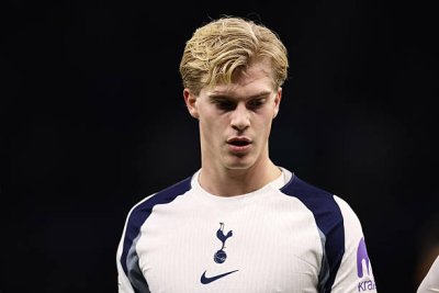 Tottenham's Stance on Selling Bergwijn
