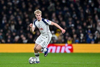 Liverpool Aspires to Sign Tottenham Midfielder