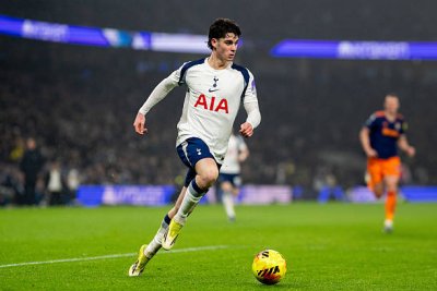 Real Madrid Monitors Tottenham Player