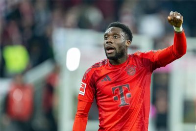 English Giant Aims to Sign Davies