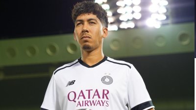 وكيل فيرمينو ينفي مفاوضات الأهلي لضم مهاجم السد
