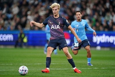 Newcastle Set to Make Improved Bid for Lucas Bergvall