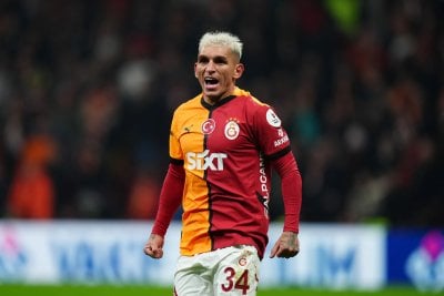 Venezia ofrece 6 millones de euros por Lucas Torreira