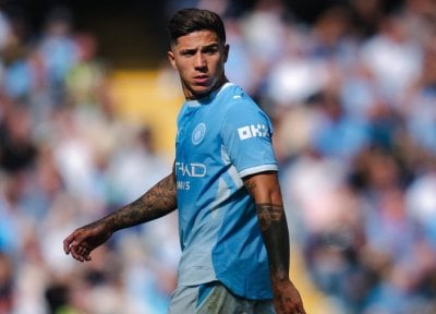 Enzo Fernández celebrates his debut with Manchester City