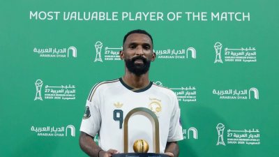 Firas Al-Buraikan nommé homme du match alors que l'Arabie Saoudite bat Oman
