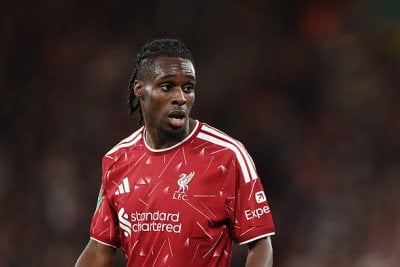 Frimpong abierto a un traspaso al FC Barcelona mientras el Liverpool fija su precio
