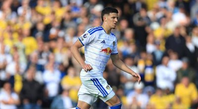 Leeds United reject sale of Muharemović despite Bayern Munich interest