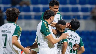 Al Ahly FC s'impose contre Al Feiha 3-2 en Ligue Pro Saoudienne