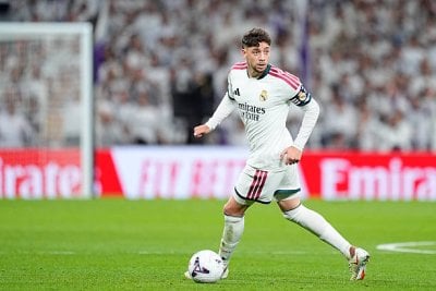 Valverde supera a los fichajes del Real Madrid en el lateral derecho