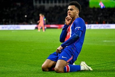 دوي يعادل رقم ميسي وبنزيما في دوري أبطال أوروبا