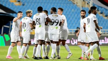 الشباب يتعرض لصدمة قوية قبل مواجهة الأهلي