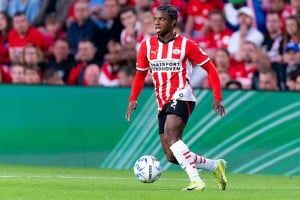 Roma se connecte avec Manchester United pour discuter du transfert de Tyrell Malacia