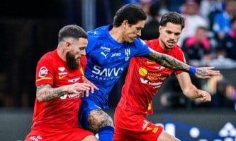 الهلال يفقد نقطتين أمام القادسية في لقاء مثير من دوري روشن