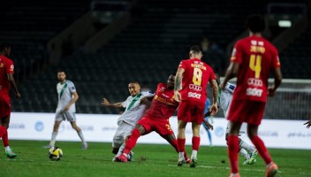 Bayer Leverkusen Negotiates to Sign Fernandez