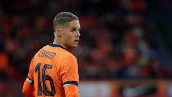 لاعب أيندهوفن يرد على شائعات انضمامه لريال مدريد