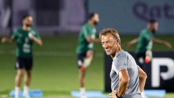 Hervé Renard elogia a un jugador del Al Ahli y destaca su papel con la selección saudí