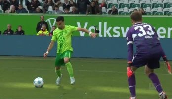 عمورة يتألق بثنائية رغم خسارة فولفسبورغ في الدوري الألماني