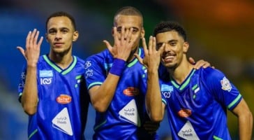 صراع سعودي سداسي على لاعب الفتح المتألق
