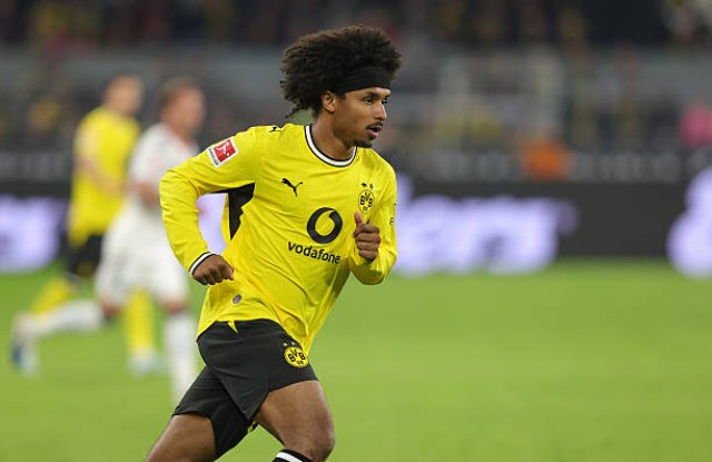 Adeyemi absent de l'entraînement de Dortmund avant son transfert à Barcelone