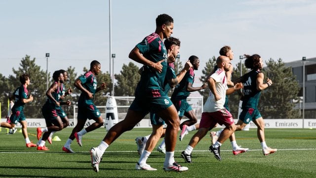 Cucurella close to facing Inter as Mourinho welcomes back three players