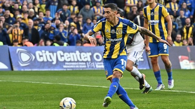 دي ماريا يعقد مؤتمرًا صحفيًا وسط ترقب كبير في روزاريو سنترال