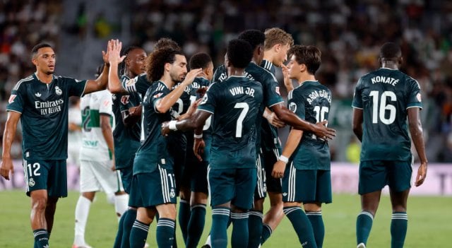 El Real Madrid escapa de un trop probable tropiezo ante el Elche y roba una victoria agónica