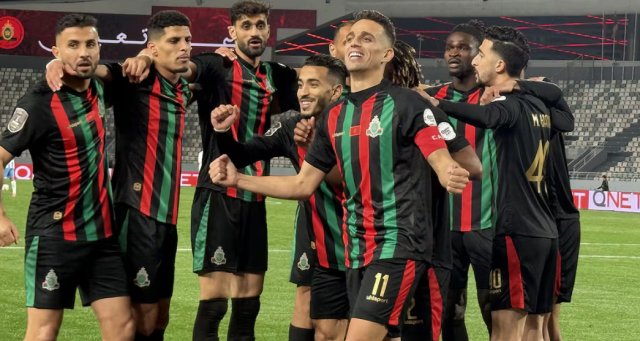 L'AS FAR Rabat perd Joel Beya contre le Raja Club en raison d'une blessure