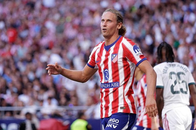 English clubs battle for Marcos Llorente
