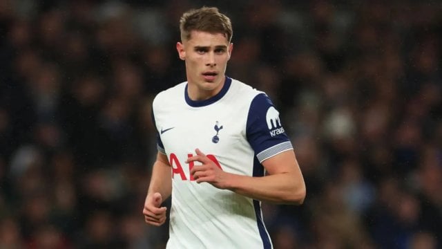 Liverpool and Manchester United monitor Van de Ven