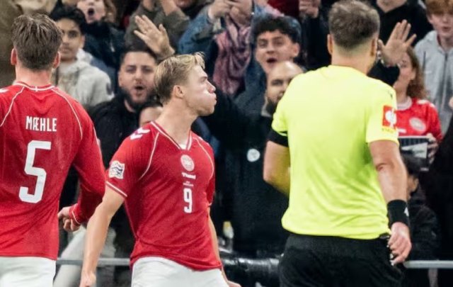 Højlund explica por qué celebró como Cristiano Ronaldo ante Portugal